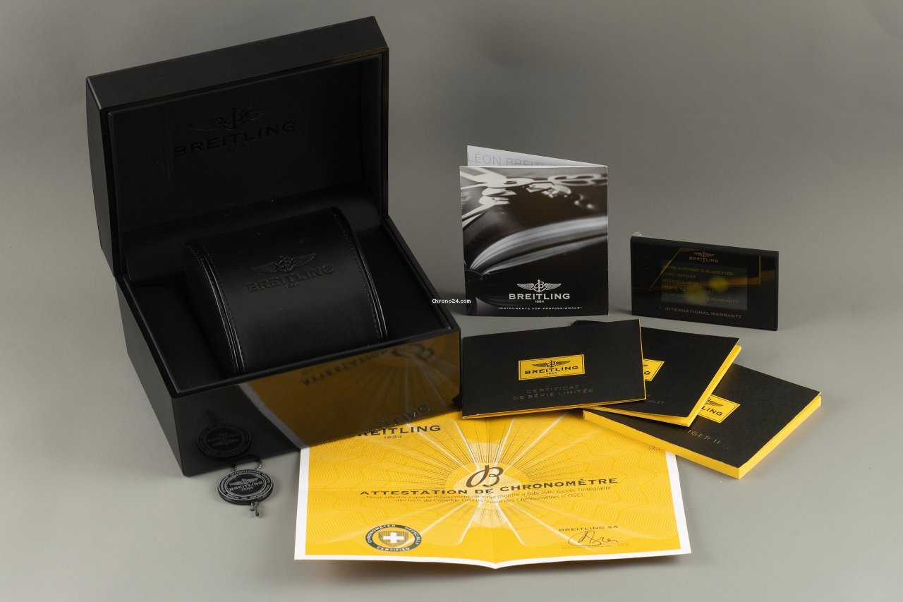 IMG_9081 Breitling Super Avenger II Mens watch Unisex Automatic Steel M13371 Replica 4