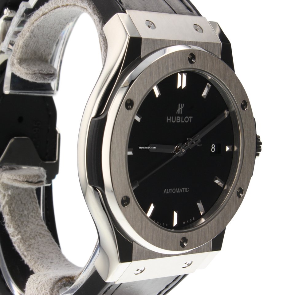 IMG_9081 Hublot Classic Fusion 45, 42, 38, 33 mm Mens watch Unisex Automatic Titanium 542NX1171LR Replica 4