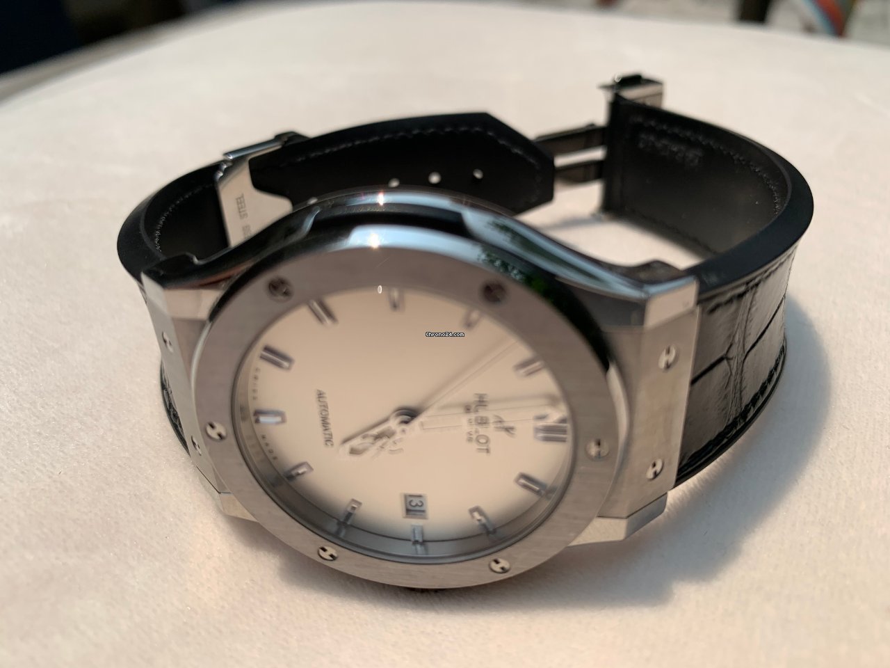 IMG_9081 Hublot Classic Fusion 45, 42, 38, 33 mm Mens watch Unisex Automatic Titanium 542.NX.2610.LR Replica 4