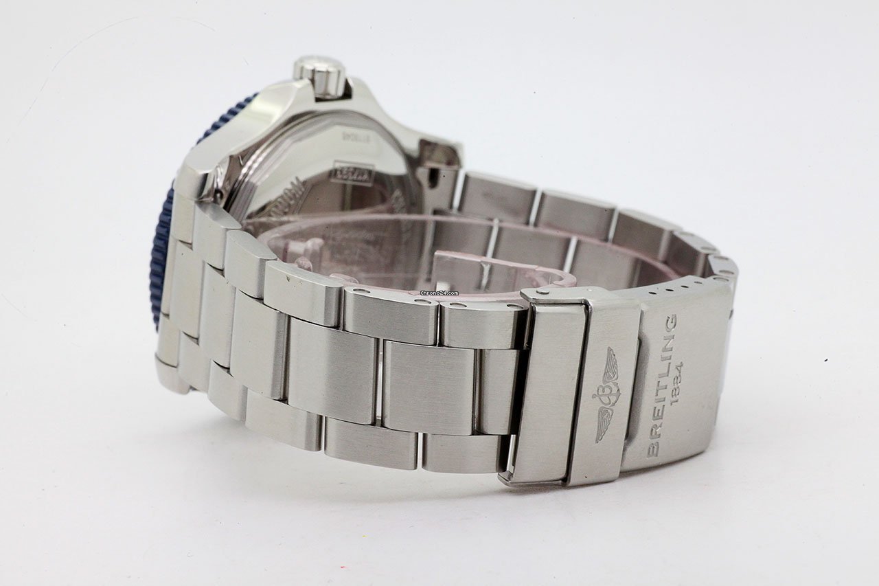 IMG_9081 Breitling Superocean 44 Automatic Steel Y1739316 C959 Replica 4