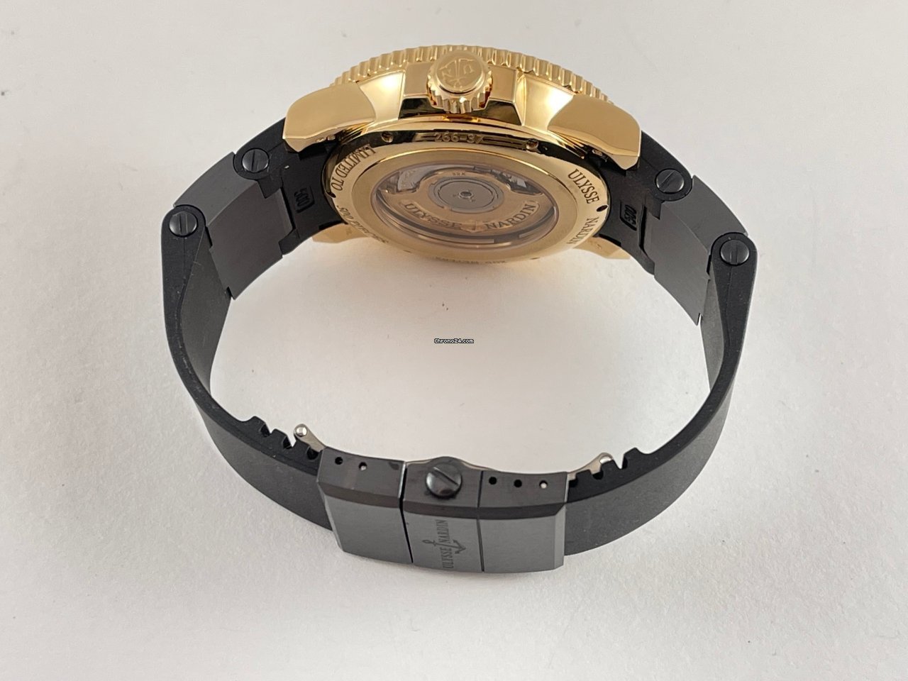 IMG_9081 Ulysse Nardin Maxi Marine Diver Mens watch Unisex Automatic Rose gold 266-37 Replica 4