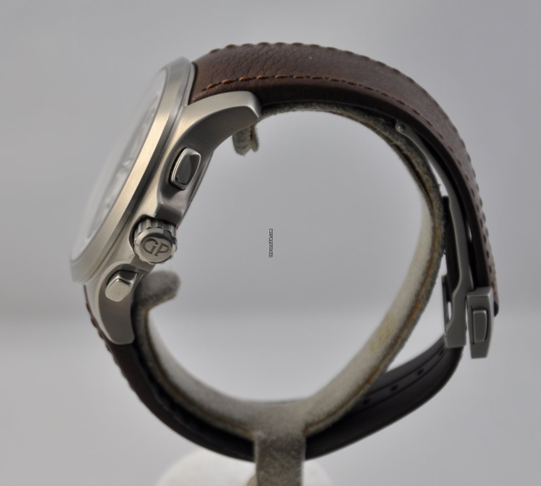 IMG_9081 Girard Perregaux Traveller Mens watch Unisex Automatic Titanium 49700-21-132-HBBB Replica 4