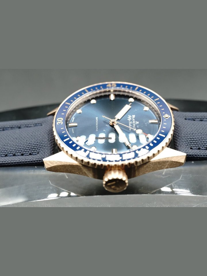 IMG_9081 Blancpain Fifty Fathoms Bathyscaphe Mens watch Unisex Automatic Rose gold 5000 36S40 O52A Replica 4