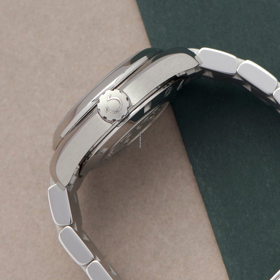 IMG_9081 Omega Seamaster Aqua Terra Womens watch Quartz Steel 23110306156001 Replica 4