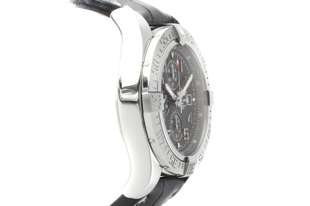 IMG_9081 Breitling Super Avenger II Mens watch Unisex Automatic Steel A1337111 BC28 Replica 4