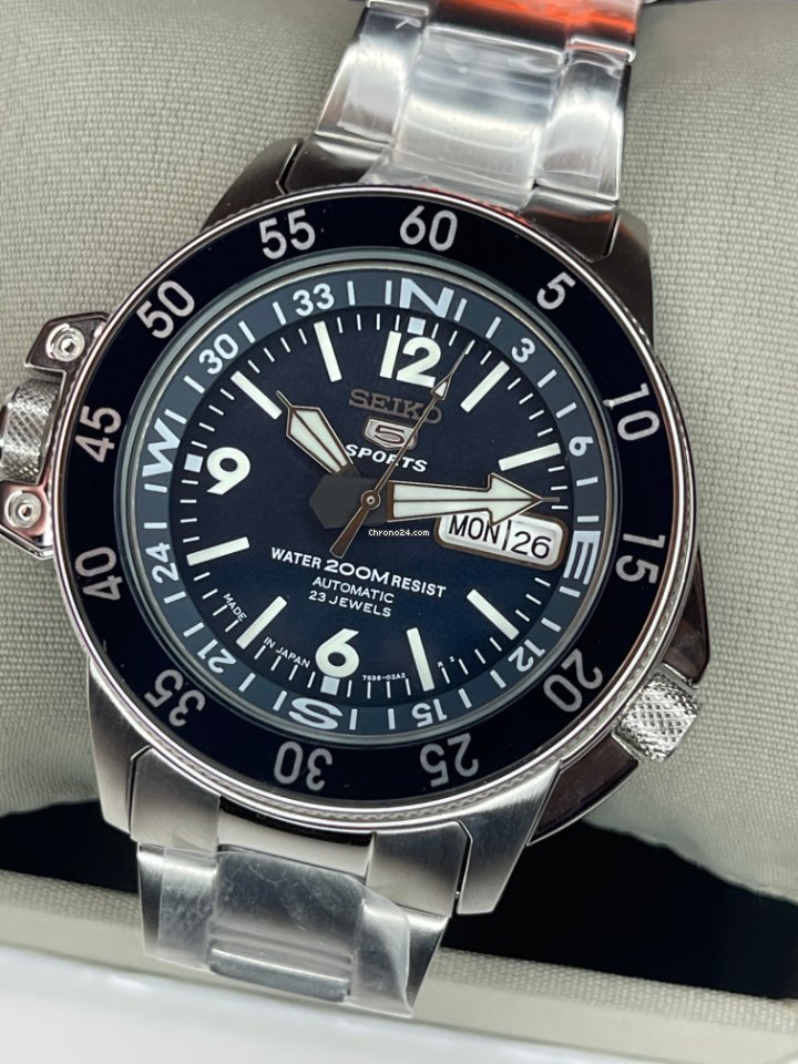 IMG_9081 Seiko Mens watch Unisex Automatic Steel SKZ209J1 Replica 4