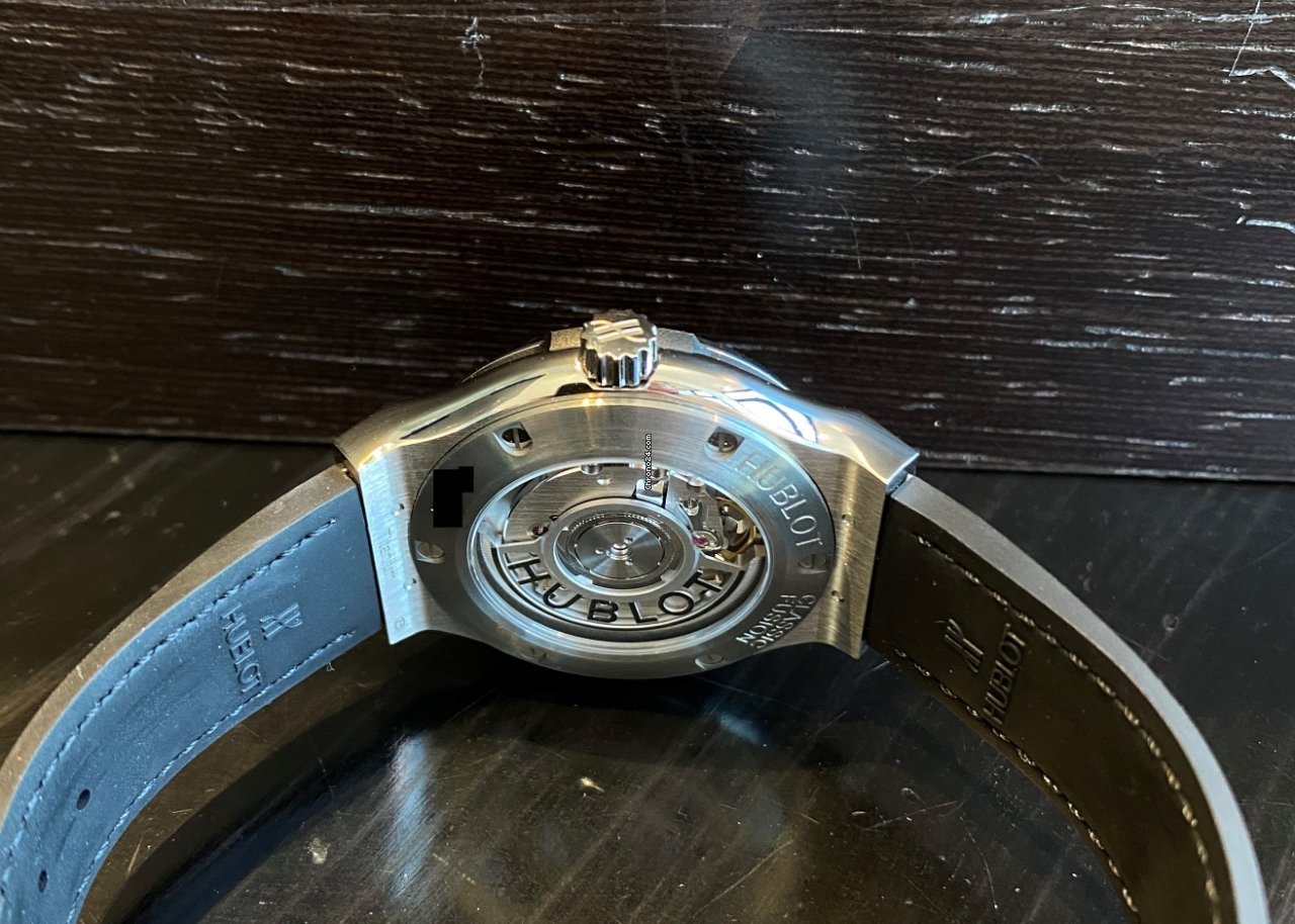 IMG_9081 Hublot Classic Fusion 45, 42, 38, 33 mm Mens watch Unisex Automatic Titanium 565.NX.1171.LR Replica 4