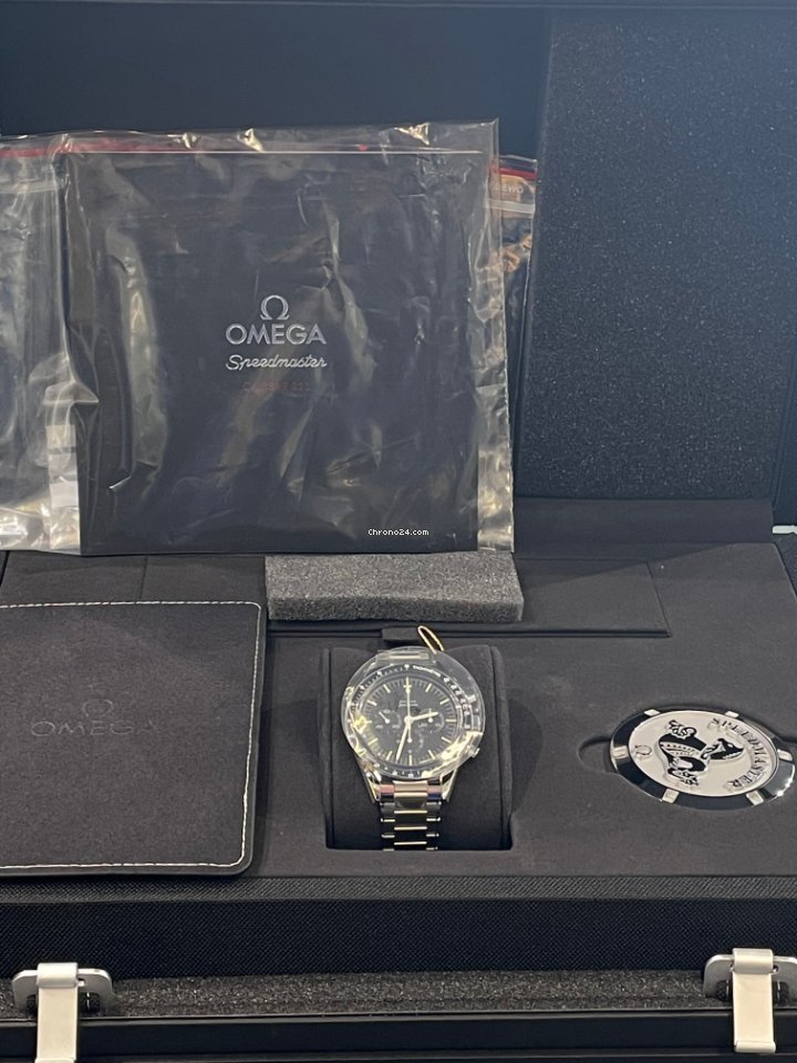 Omega Speedmaster Professional Moonwatch Mens watch Unisex Manual winding Steel 311.30.40.30.01.001 Replica 4