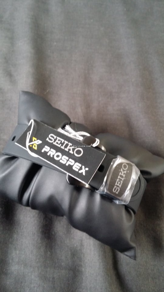Seiko Prospex Mens watch Unisex Quartz Steel SNE493P1 Replica 4