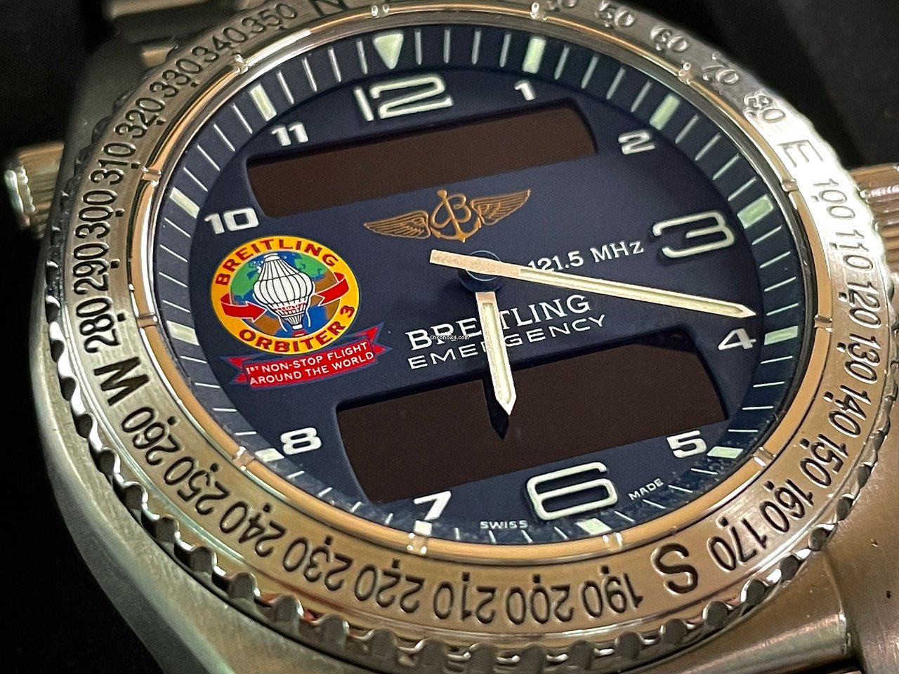 IMG_9081 Breitling Emergency Mens watch Unisex Quartz Titanium E56321 Replica 4