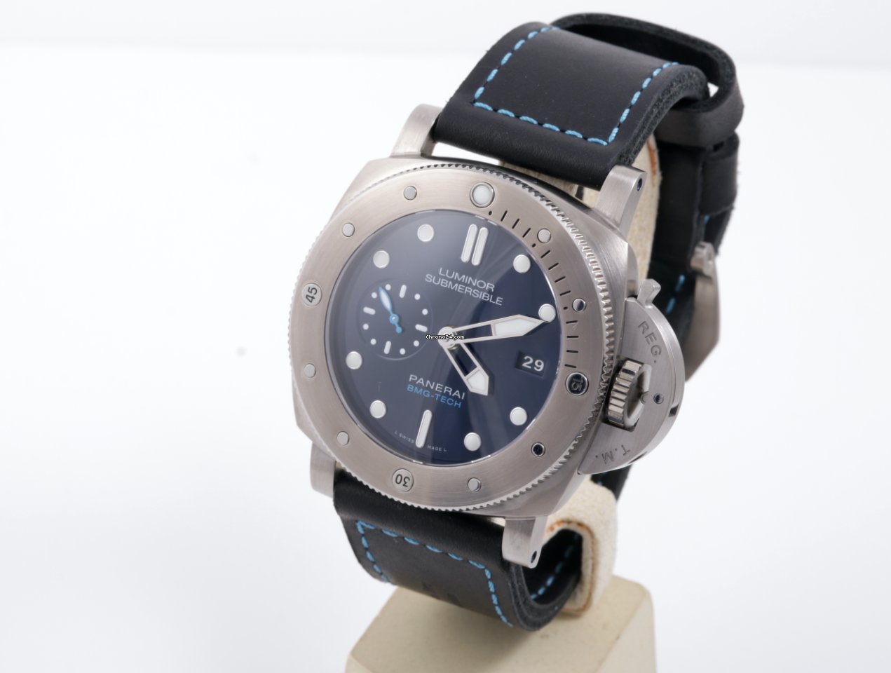 Panerai Luminor 1950 Mens watch Unisex Automatic Titanium PAM 00692 Replica 4