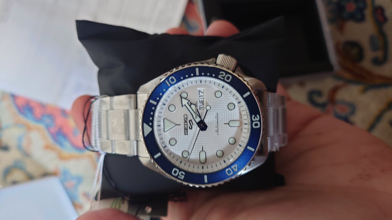 IMG_9081 Seiko 5 Sports Mens watch Unisex Automatic Steel SRPG47K1 Replica 4