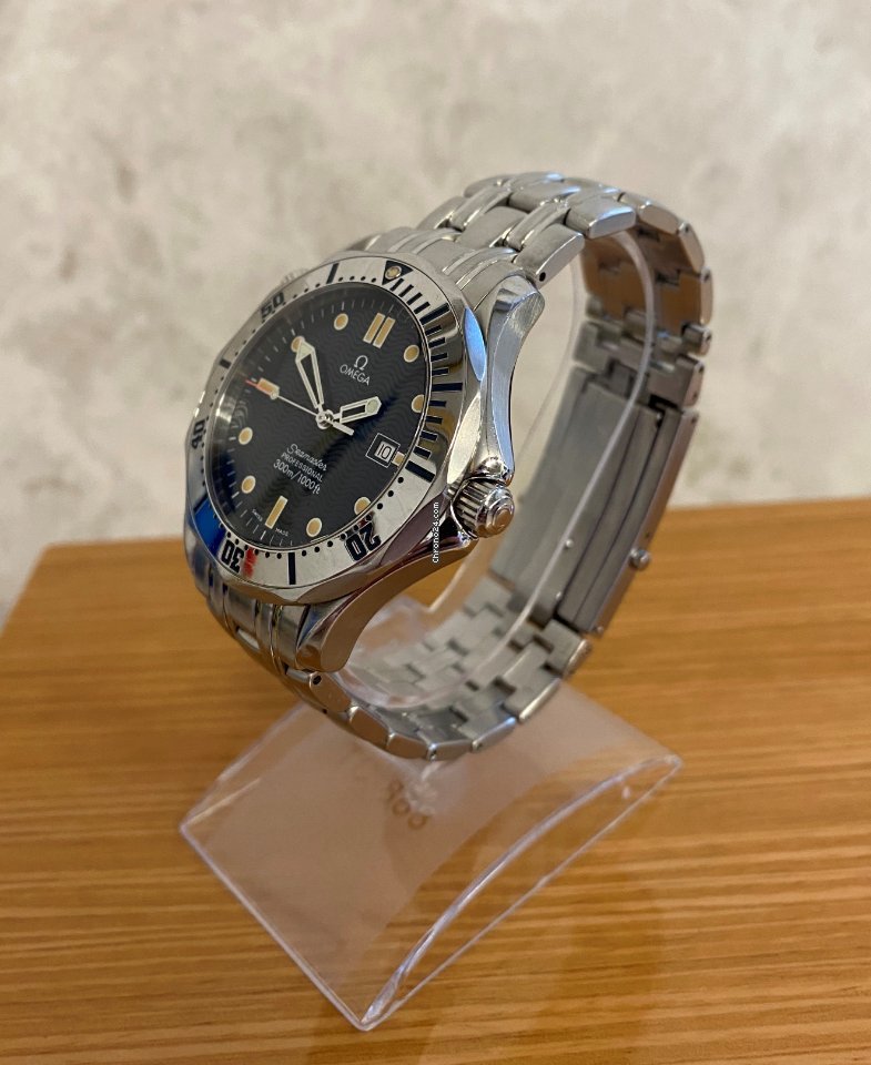 IMG_9081 Omega Seamaster Diver 300 M Mens watch Unisex Quartz Steel 2542.80.00 Replica 4