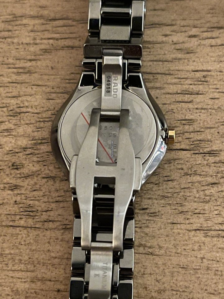 IMG_9081 Rado True Thinline Womens watch Quartz Ceramic R27956132 Replica 4
