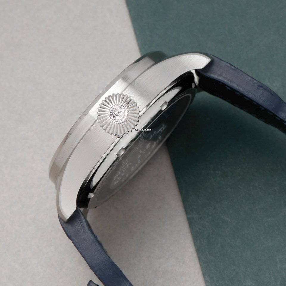 IMG_9081 IWC Big Pilot Mens watch Unisex Automatic White gold IW502703 Replica 4