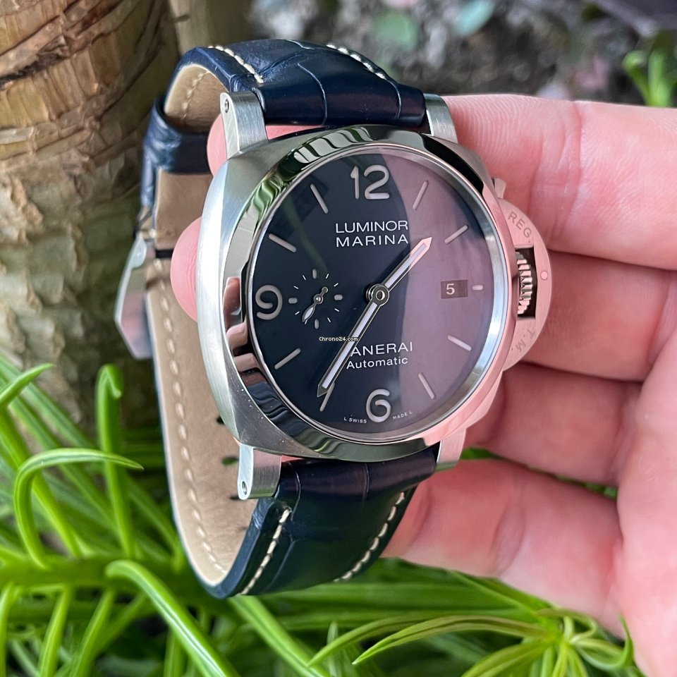 IMG_9081 Panerai Luminor Marina Mens watch Unisex Automatic Steel PAM 01313 Replica 4