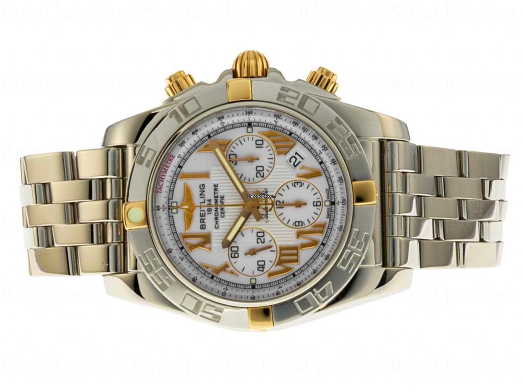 IMG_9081 Breitling Chronomat 44 Gold Steel IB011012 A692 Replica 4