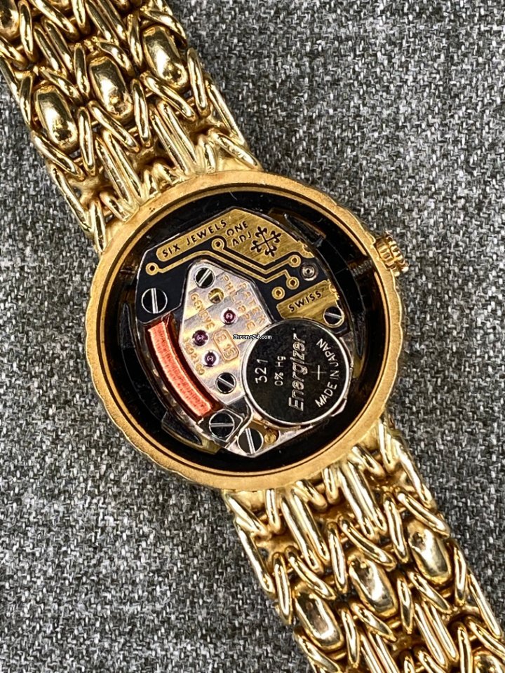 IMG_9081 Patek Philippe Womens watch Quartz Yellow gold 4722 1 Replica 4