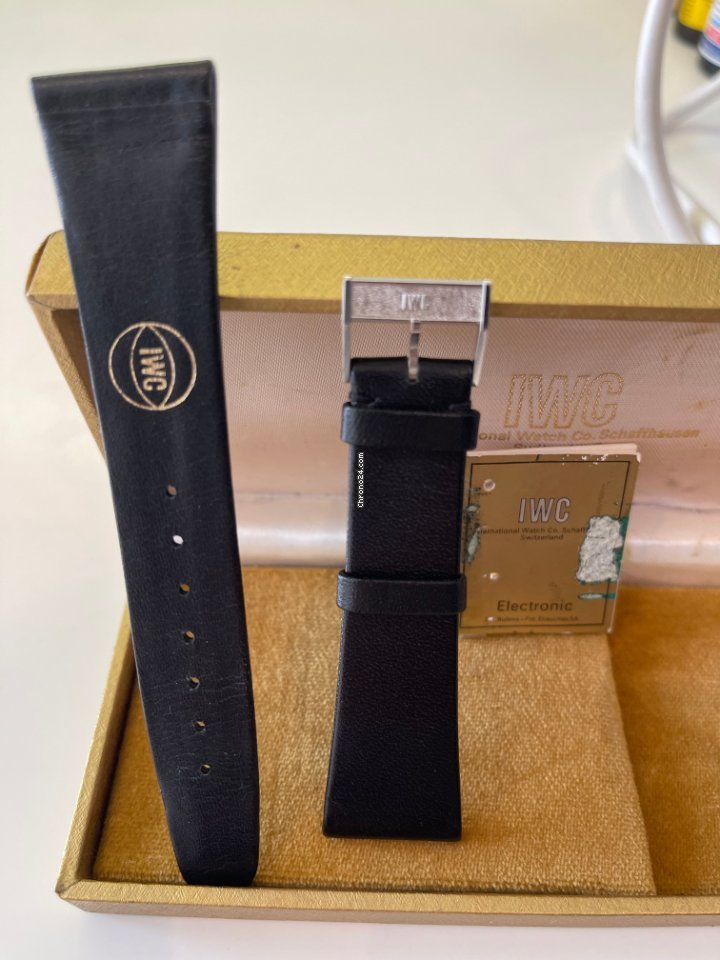 IWC Mens watch Unisex Quartz 2020455 Replica 4