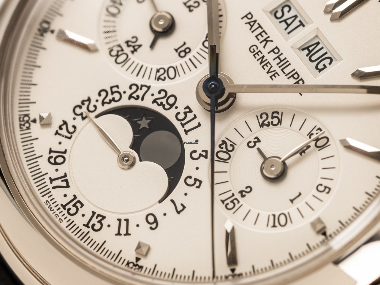 IMG_9081 Patek Philippe Perpetual Calendar Chronograph Mens watch Unisex Manual winding White gold 3970EG-016 Replica 4