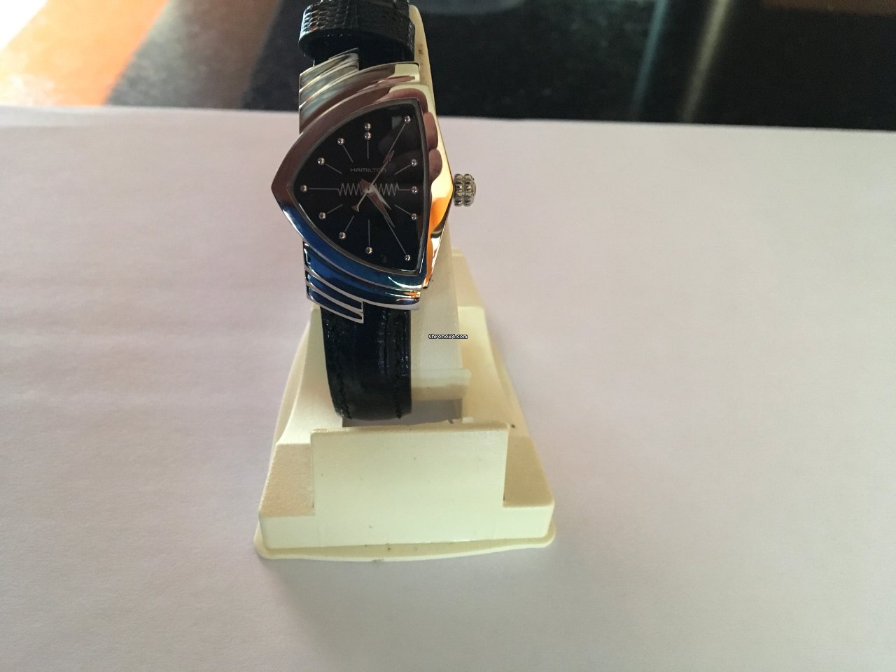 IMG_9081 Hamilton Ventura Womens watch Quartz H24 211 732 Replica 4