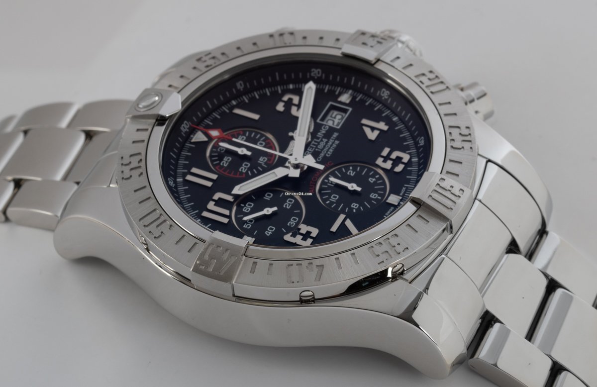 IMG_9081 Breitling Super Avenger II Mens watch Unisex Automatic Steel A1337111 BC28-168A Replica 4