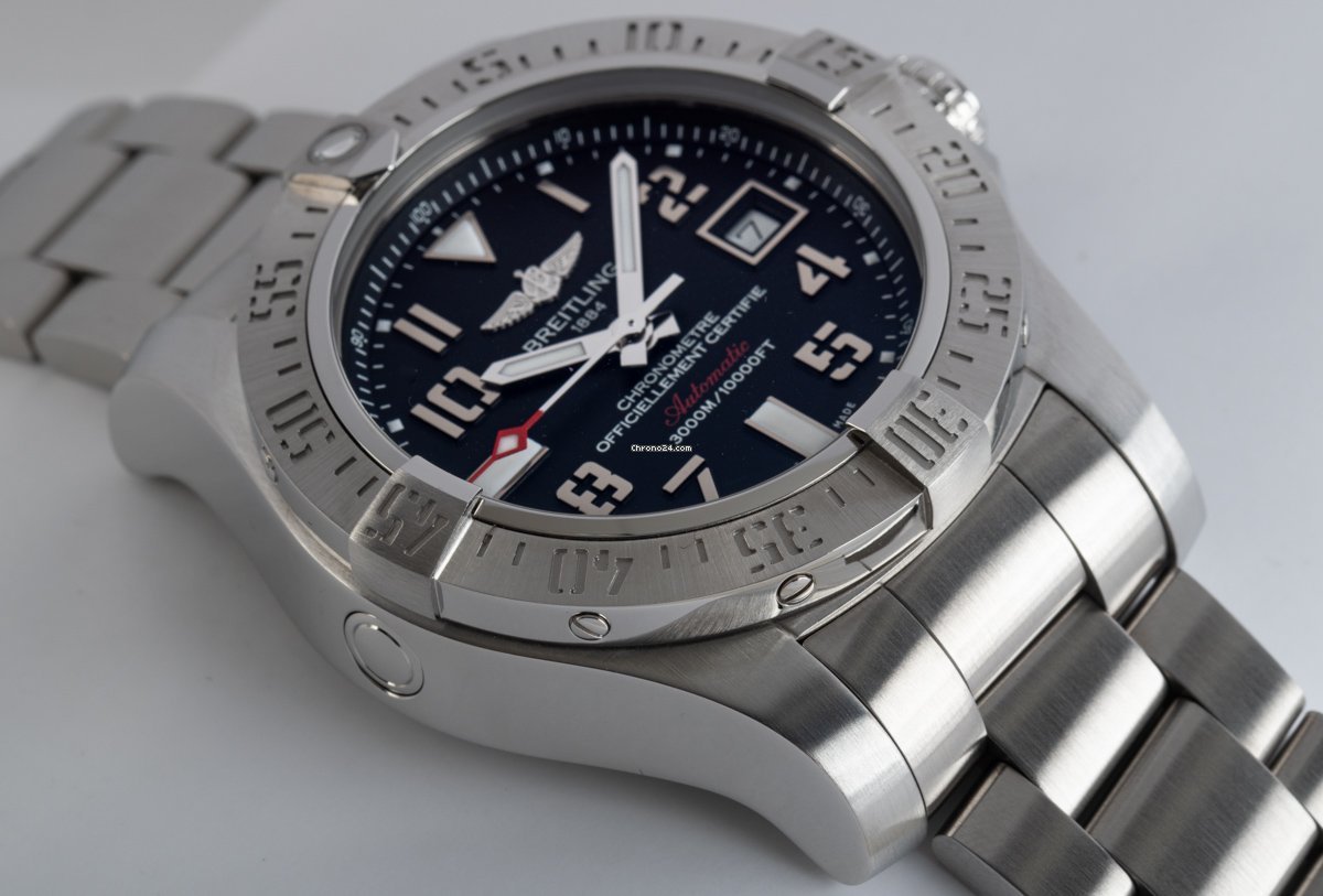 Breitling Avenger II Seawolf Mens watch Unisex Automatic Steel A17331101B2A1 Replica 4