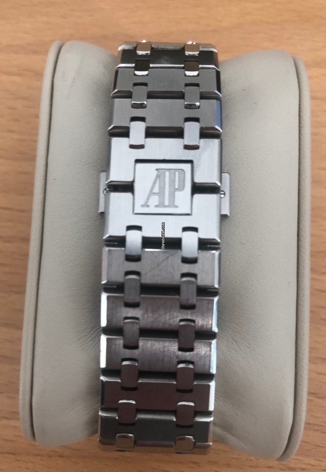 IMG_9081 Audemars Piguet Royal Oak Selfwinding Mens watch Unisex Automatic Steel 15300ST.OO.1220ST.02 Replica 4