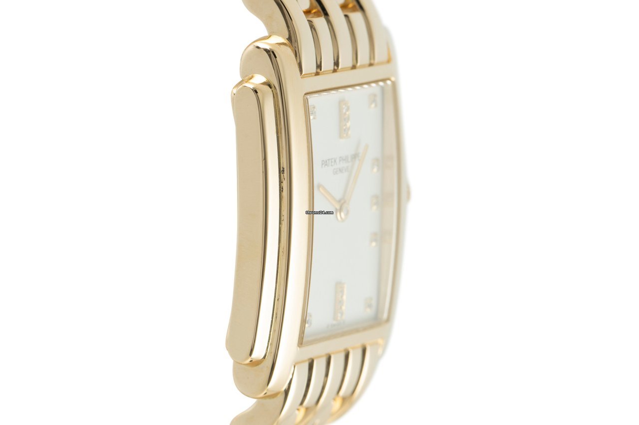 IMG_9081 Patek Philippe Gondolo Womens watch Quartz Yellow gold 4824 1 Replica 4