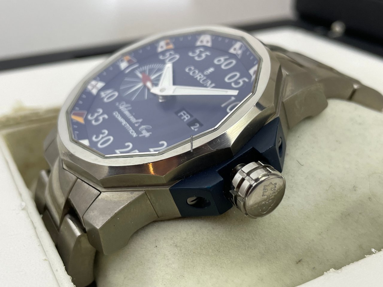 IMG_9081 Corum Admirals Cup Competition 48 Mens watch Unisex Automatic Titanium 947.933.04 Replica 4