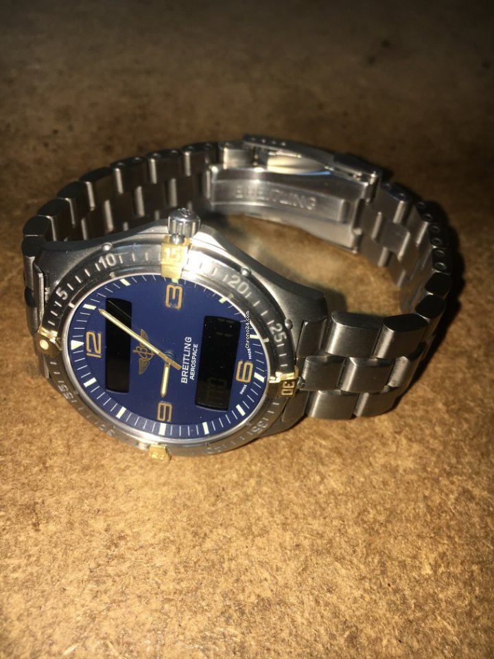IMG_9081 Breitling Aerospace Mens watch Unisex Quartz Titanium F65362 Replica 4