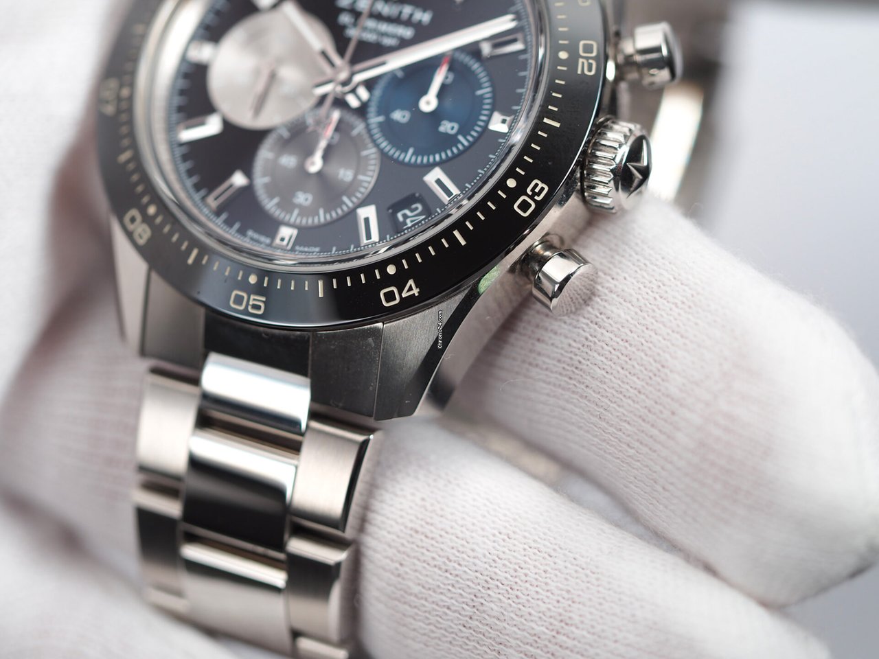 IMG_9081 Zenith Chronomaster Sport Automatic Steel 03.3100.3600 Replica 4
