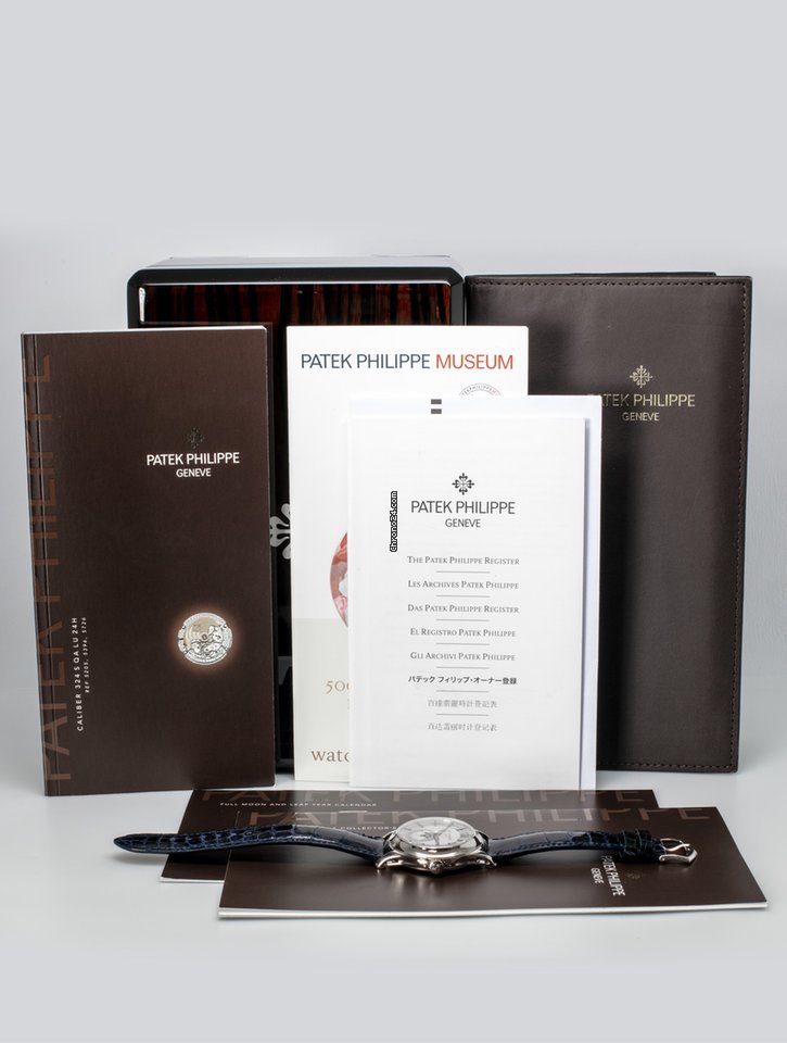 Patek Philippe Annual Calendar Mens watch Unisex Automatic White gold 5205G-001 Replica 4