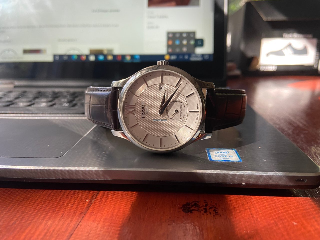 Tissot Tradition Mens watch Unisex Automatic Steel T063.428.16.038.00 Replica 4