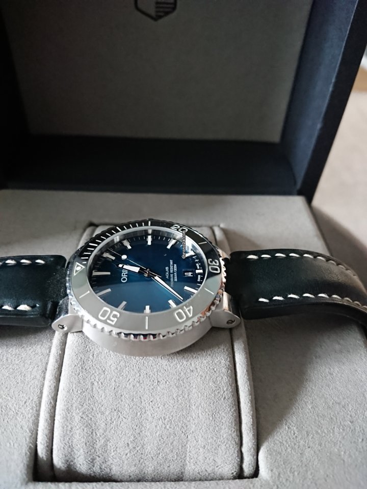 Oris Aquis Date Mens watch Unisex Automatic Steel 01 733 7732 4155-07 8 21 05PEB Replica 4