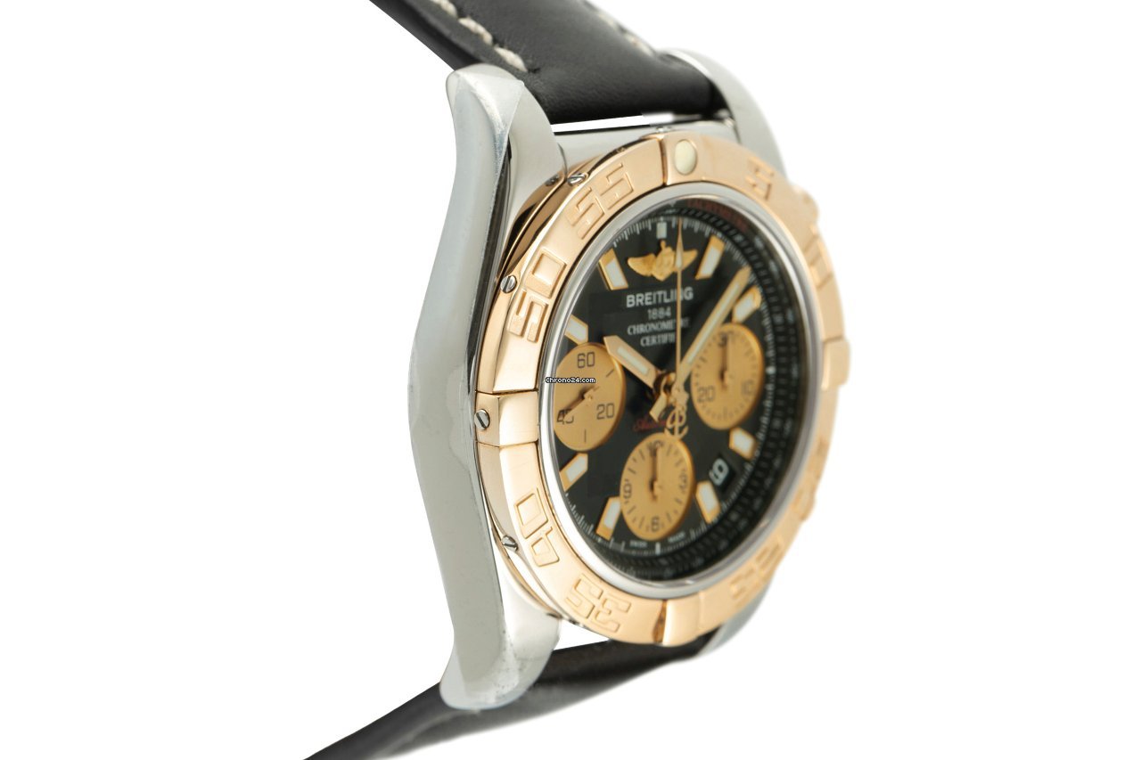 IMG_9081 Breitling Chronomat 41 Mens watch Unisex Automatic Gold Steel CB0140 Replica 4