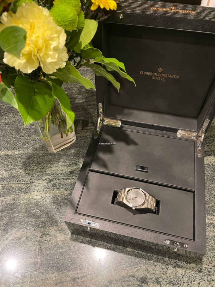 Vacheron Constantin Overseas Mens watch Unisex Automatic White gold 2000V 120G-B122 Replica 4