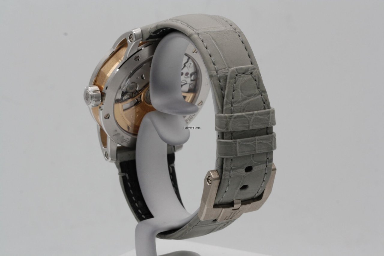 Audemars Piguet Code 11.59 Mens watch Unisex Automatic Rose gold 15210.CR.OO.A009CR.01 Replica 4