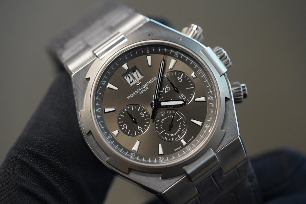 Vacheron Constantin Overseas Chronograph Mens watch Unisex Automatic Steel 49150 000W-9501 Replica 4
