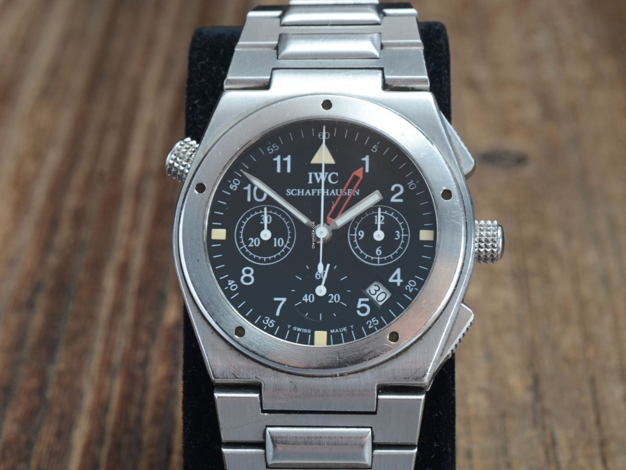 IWC Ingenieur Chronograph Mens watch Unisex Quartz Steel IW3805 Replica 4