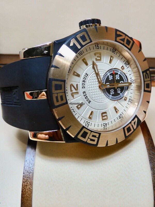 IMG_9081 Roger Dubuis Easy Diver Automatic Rose gold SED46 Replica 4