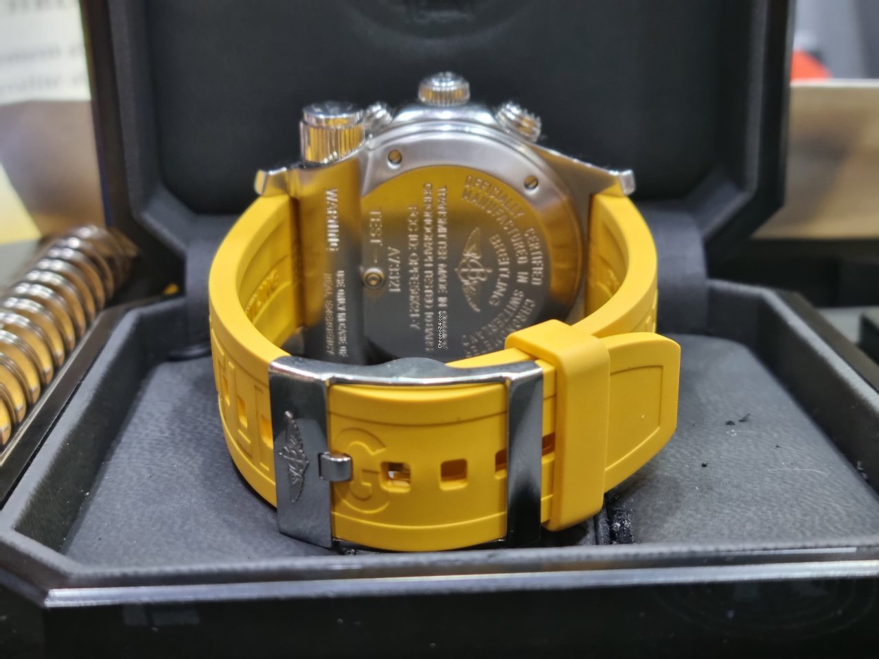 IMG_9081 Breitling Emergency Mens watch Unisex Quartz Steel A73321 Replica 4
