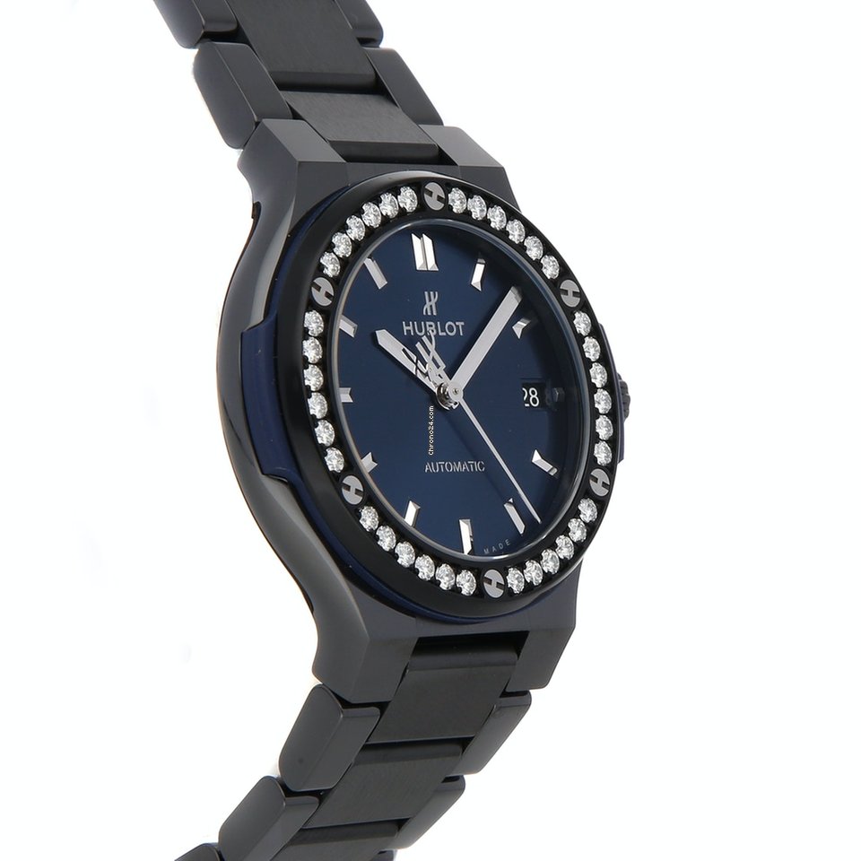 IMG_9081 Hublot Classic Fusion 45, 42, 38, 33 mm Womens watch Automatic Ceramic 568.CM.7170.CM.1204 Replica 4