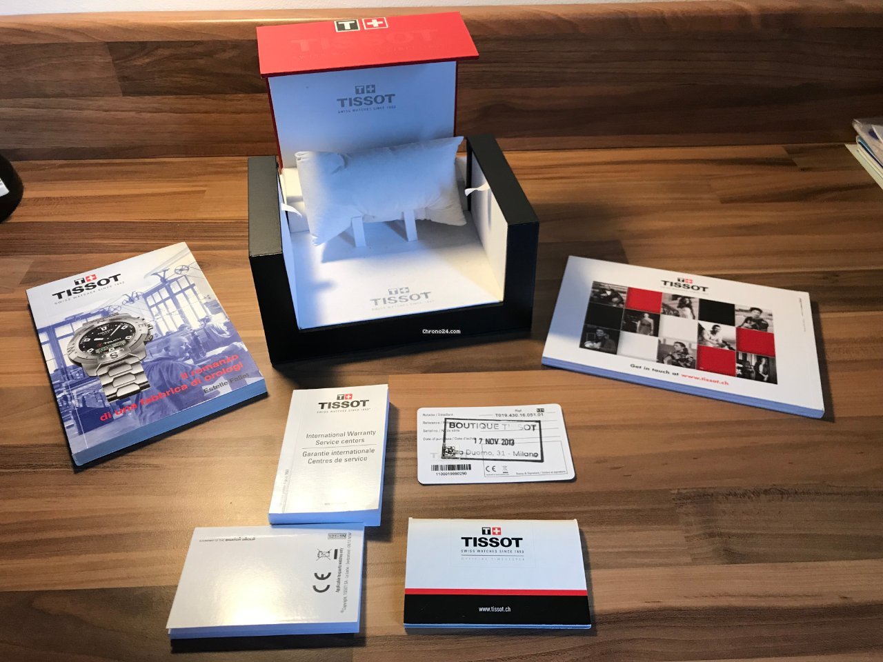 IMG_9081 Tissot Heritage Visodate Mens watch Unisex Automatic Steel T0194301605101 Replica 4