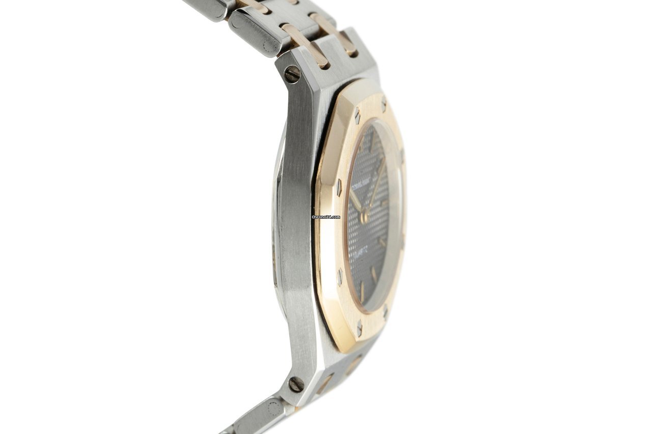 IMG_9081 Audemars Piguet Royal Oak Lady Womens watch Quartz Gold Steel SA66270.722 Replica 4