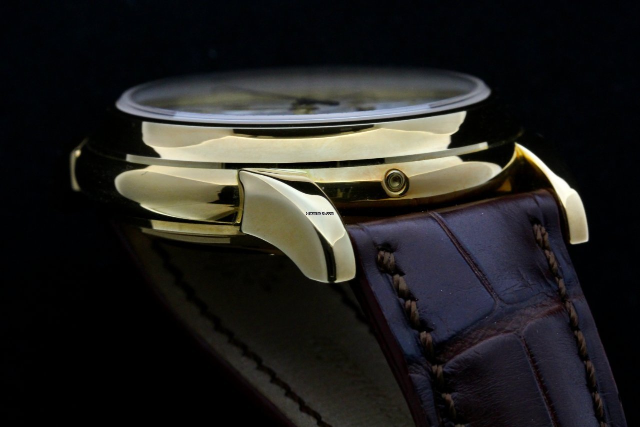 IMG_9081 Patek Philippe Perpetual Calendar Chronograph Manual winding Yellow gold 5970J-001 Replica 4