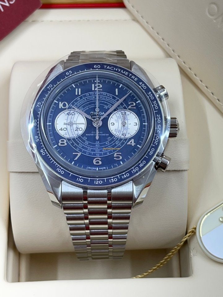 Omega Speedmaster 329.30.43.51.03.001 Replica 4