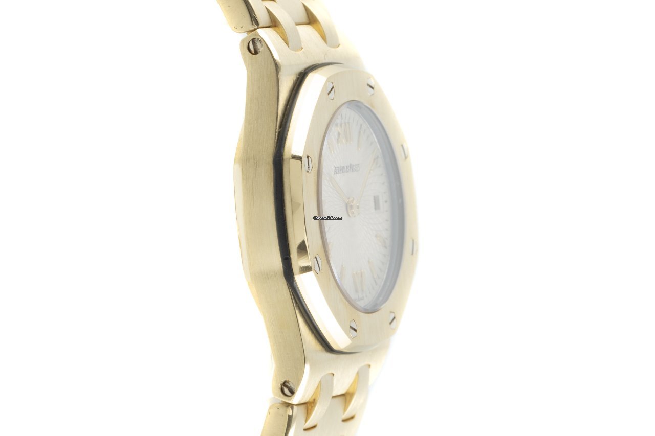IMG_9081 Audemars Piguet Royal Oak Offshore Lady Womens watch Quartz Yellow gold 67150BA Replica 4