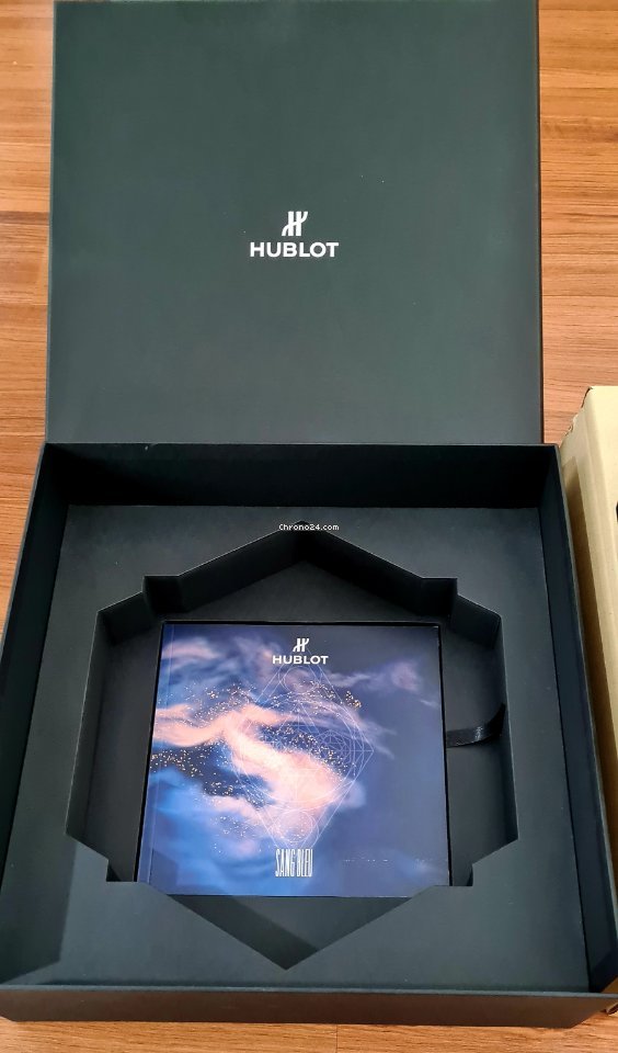 IMG_9081 Hublot Big Bang Sang Bleu Mens watch Unisex Automatic Titanium 418.NX.1107.RX.MXM19 Replica 4