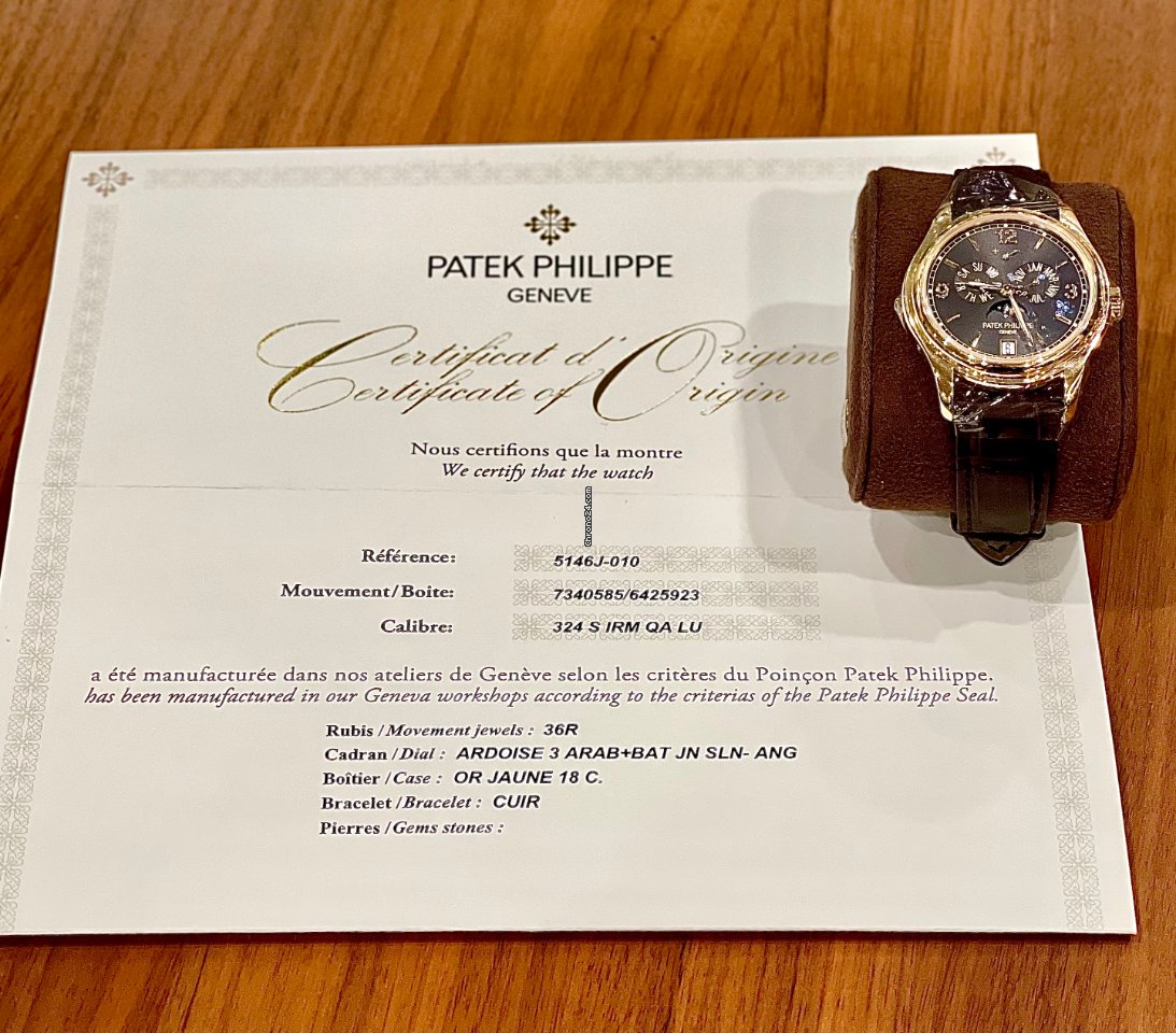 IMG_9081 Patek Philippe Annual Calendar Mens watch Unisex Automatic Yellow gold 5146J-010 Replica 4
